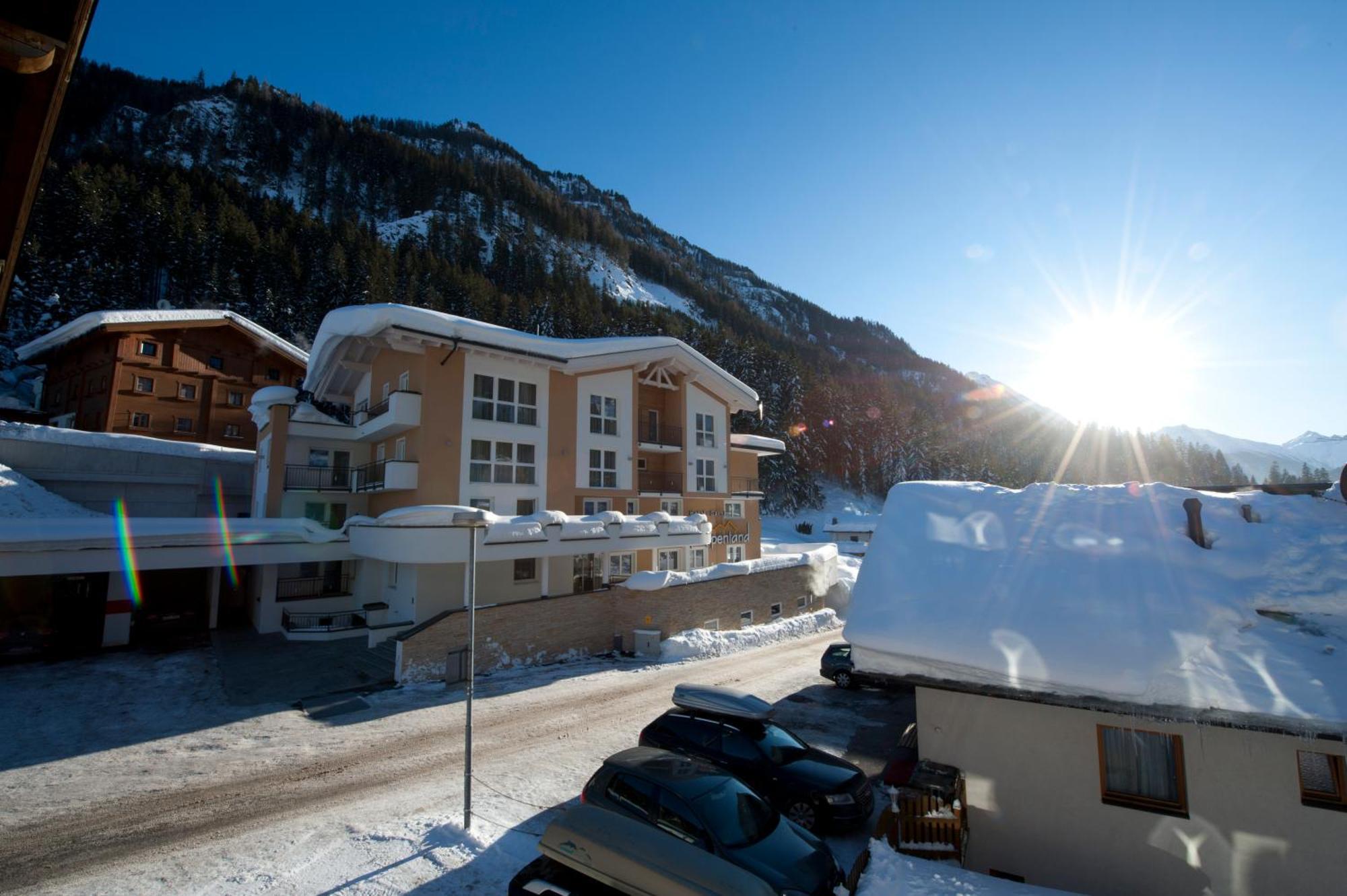 Hotel Garni Alpenland Ischgl Exteriör bild