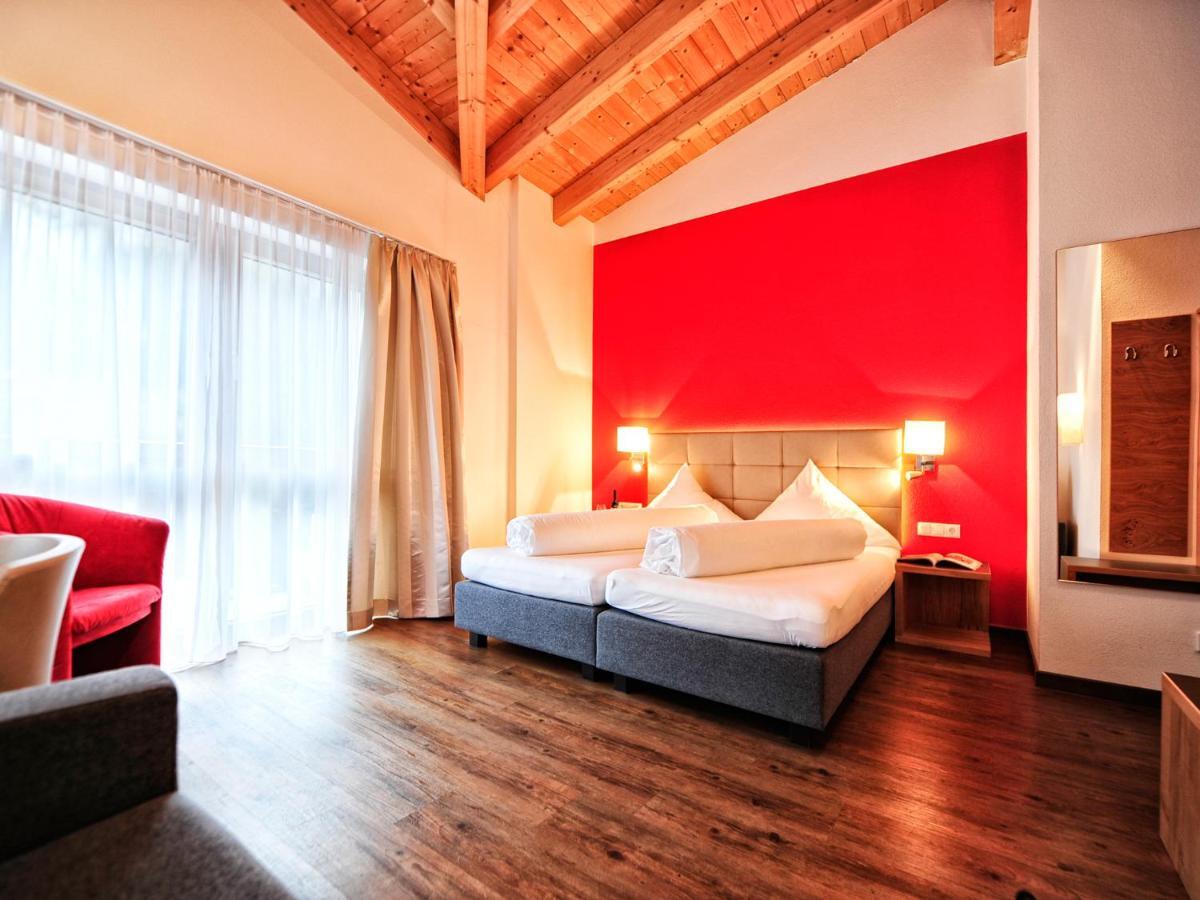 Hotel Garni Alpenland Ischgl Exteriör bild