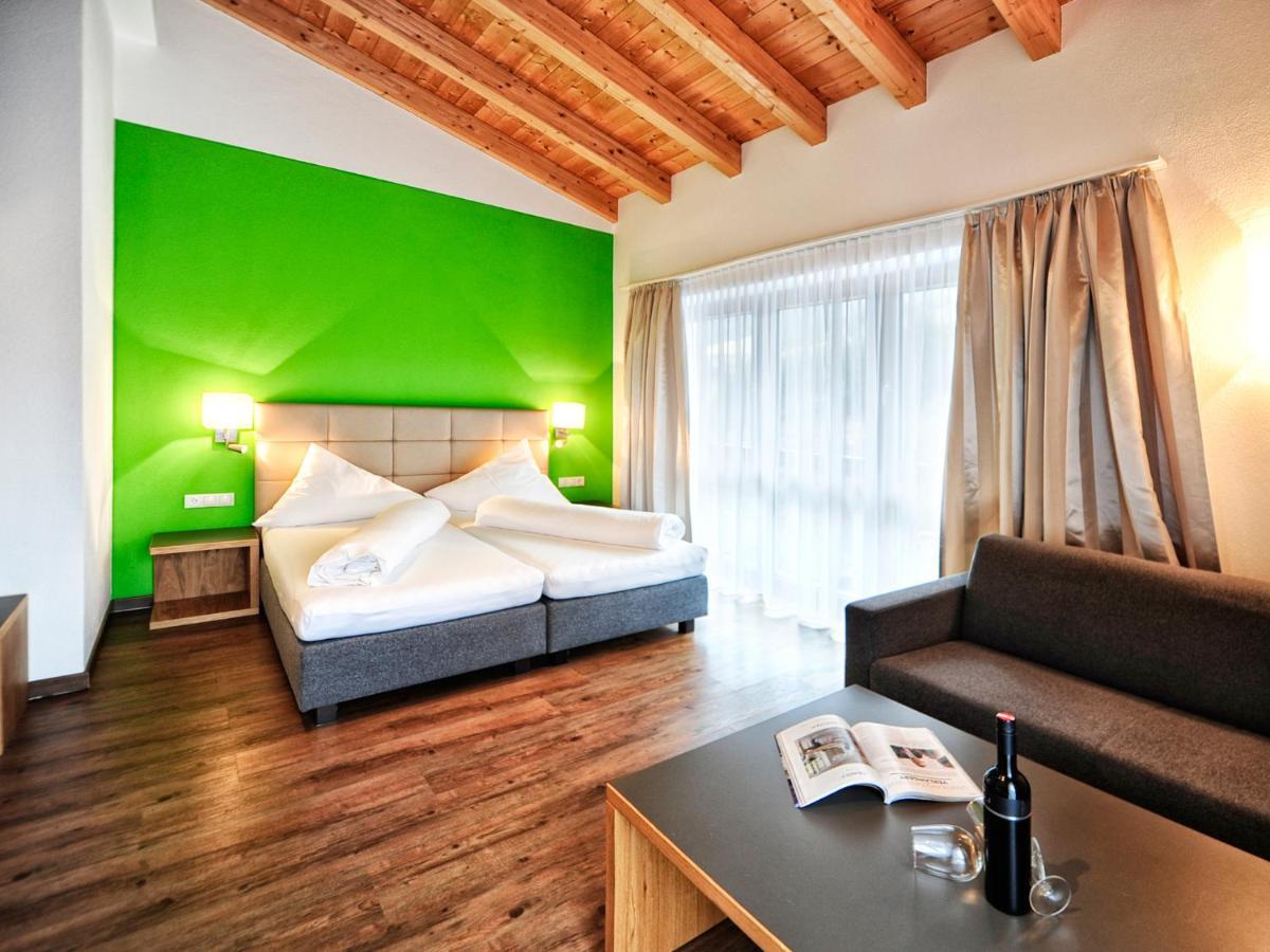 Hotel Garni Alpenland Ischgl Exteriör bild